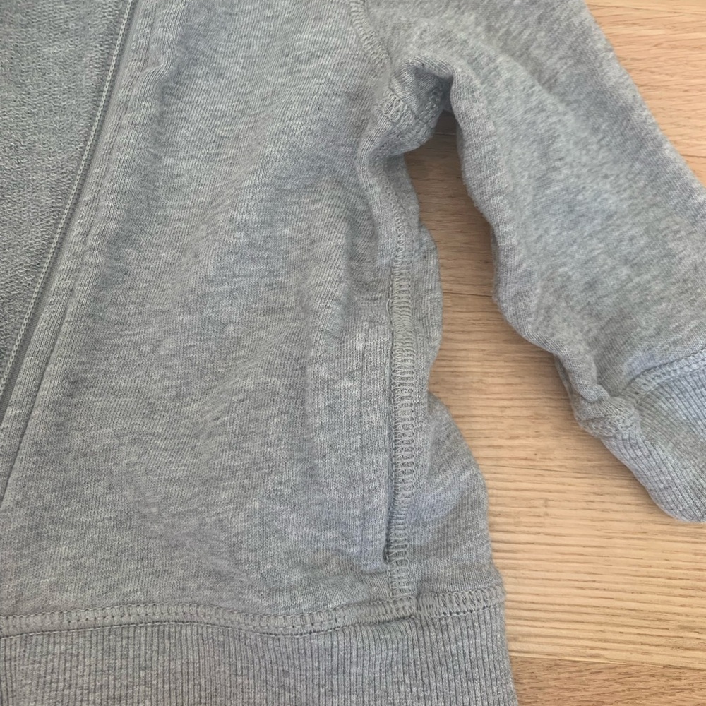 Hanna Andersson Gray Zip Up Hooded Sweatshirt Size 18-24 Months - Picture 3 of 6